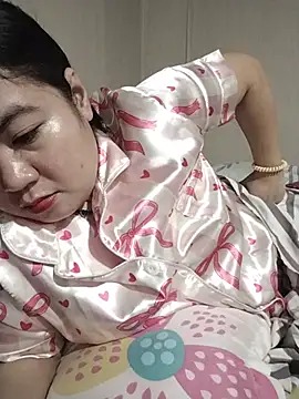 Zyramae 25 online show from May 2026 09:20:01 PM