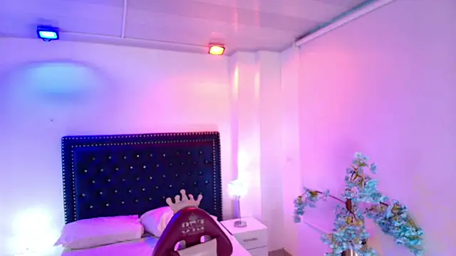 Madame scarlett online show from June 2026 11:38:01 AM