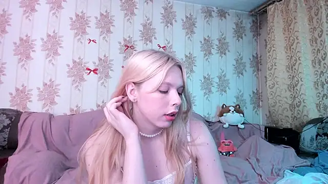 Cutie Bambi online show from March 2026 11:06:01 AM