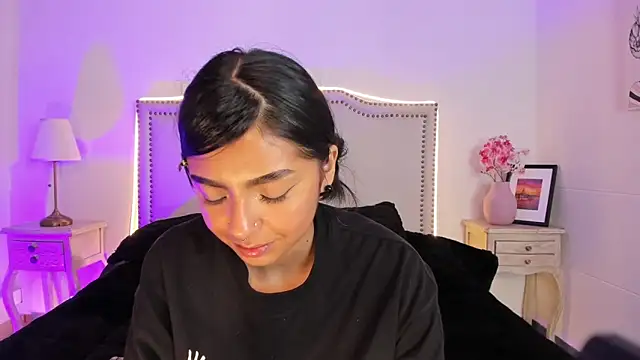 nia-malkova online show from March 2026 11:43:02 AM