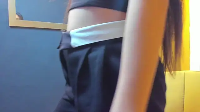 Snapshot of Vaiolletcooper chatting on March 2026 03:50:02 PM Vaiolletcooper online show from March 2026 03:50:02 PM