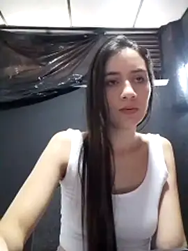 Snapshot of Vaiolletcooper chatting on April 2026 03:28:01 PM Vaiolletcooper online show from April 2026 03:28:01 PM