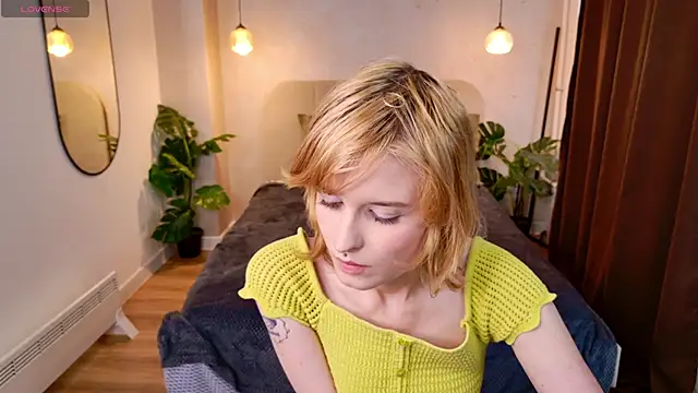 Akimo  online show from February 2026 01:42:01 PM