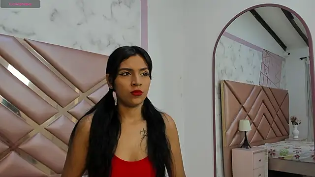 LauraRoot online show from February 2026 11:48:01 AM