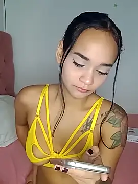 Maria x Alejandra online show from June 2026 08:00:01 PM
