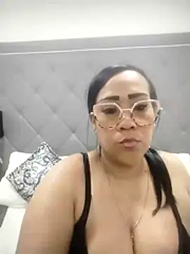 Oliviia williams online show from March 2026 01:43:02 PM