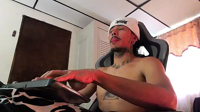 D3v1L88 online show from April 2026 05:22:02 PM