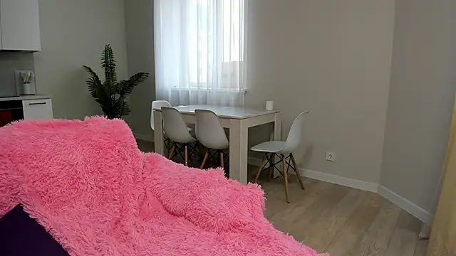 G0od girl online show from February 2026 08:32:01 AM