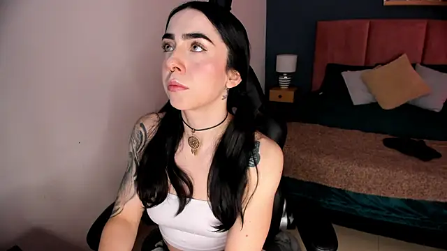 Luna tagliaferri online show from May 2026 01:16:01 PM