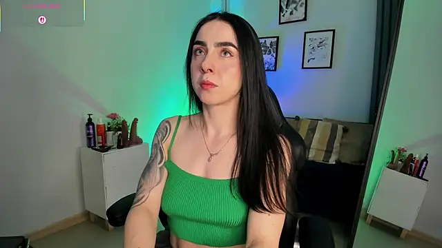 Luna tagliaferri online show from May 2026 06:46:01 PM