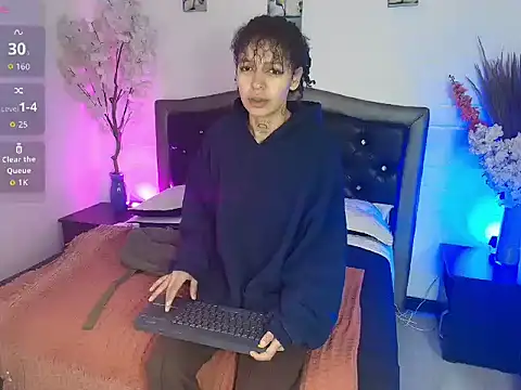 HannahBlue  online show from February 2026 12:23:01 PM