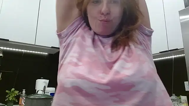 HazelSkyesChat online show from May 2026 05:10:02 PM