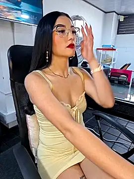 Jade connor online show from June 2026 08:00:01 PM