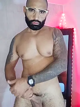 Lucius40 online show from February 2026 10:50:01 PM