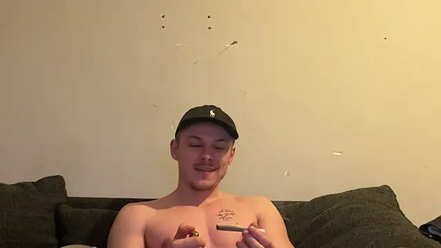 Snapshot of Lucas328706 chatting on February 2026 10:30:02 PM Lucas328706 online show from February 2026 10:30:02 PM