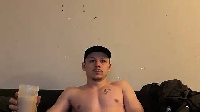 Snapshot of Lucas328706 chatting on February 2026 01:43:01 PM Lucas328706 online show from February 2026 01:43:01 PM