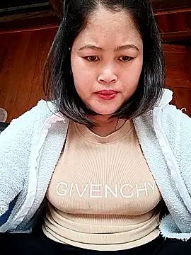 Snapshot of Mayly_Sweet chatting on February 2026 03:25:01 AM Mayly Sweet online show from February 2026 03:25:01 AM