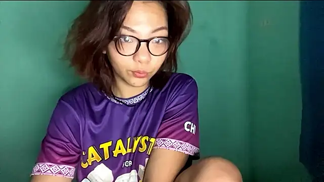 Snapshot of TerisaYellow chatting on March 2026 01:06:02 PM TerisaYellow online show from March 2026 01:06:02 PM