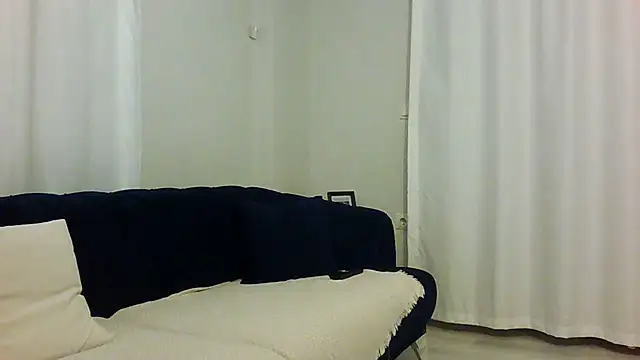 Heeleenn918 online show from July 2026 07:05:02 PM