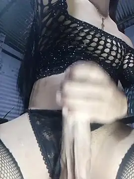 Snapshot of Doll_Geishaa chatting on February 2026 01:26:01 AM Doll Geishaa online show from February 2026 01:26:01 AM