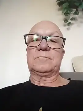 Snapshot of Wieczorek195706 chatting on August 2026 09:25:02 AM Wieczorek195706 online show from August 2026 09:25:02 AM