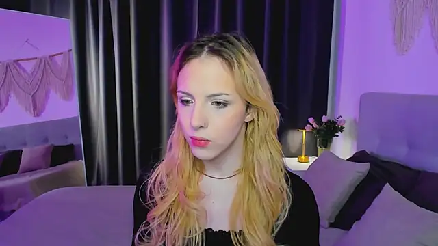 Tiffany  King online show from May 2026 05:46:02 AM