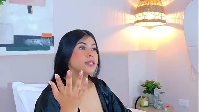 VioletBloomm online show from April 2026 12:10:02 PM