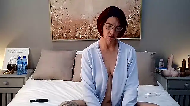 AyvaCarter online show from July 2026 12:48:02 PM