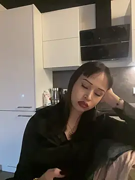 Just-Lilly online show from May 2026 03:26:01 AM
