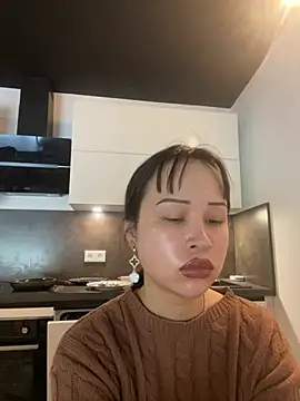 Just-Lilly online show from May 2026 04:01:02 PM