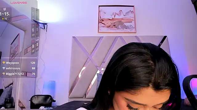 Lucia velez online show from February 2026 07:51:01 AM