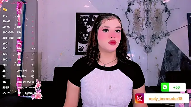 Snapshot of Cute_roxxxy chatting on February 2026 12:45:01 PM Cute roxxxy online show from February 2026 12:45:01 PM