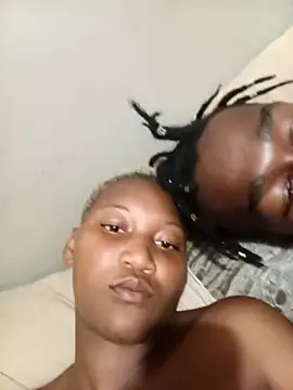 Snapshot of stonerfam chatting on February 2026 12:38:02 AM stonerfam online show from February 2026 12:38:02 AM