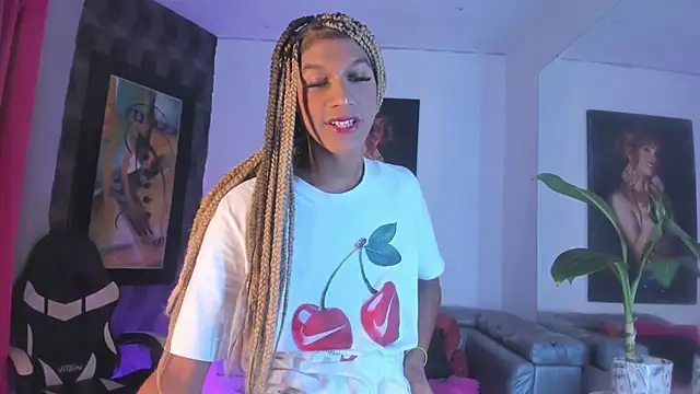 Snapshot of Ciara_HotTs chatting on May 2026 11:28:01 AM Ciara HotTs online show from May 2026 11:28:01 AM