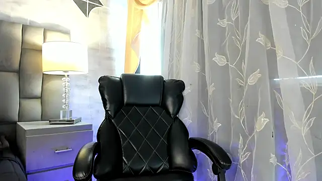CarolineFyre online show from May 2026 02:10:01 PM
