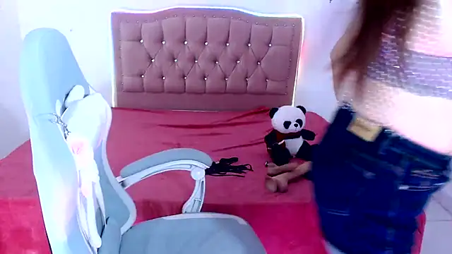snowhot-69 online show from July 2026 09:02:02 AM
