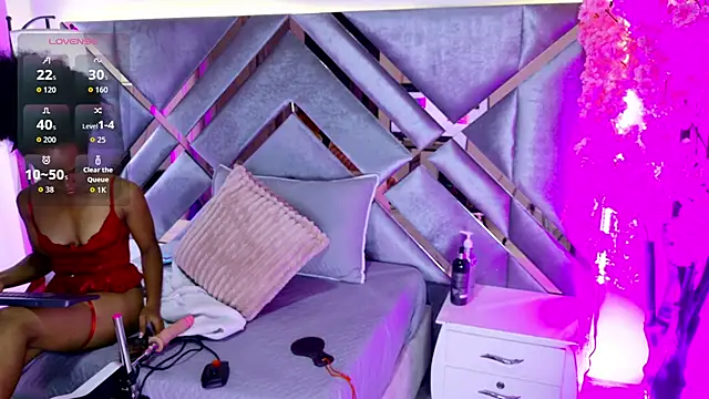 EmmaLovve online show from May 2026 02:40:02 AM