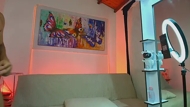 jhon nicolas online show from June 2026 09:08:02 PM