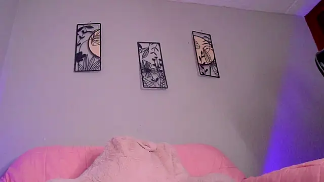loveegirll1 online show from July 2026 04:38:01 AM