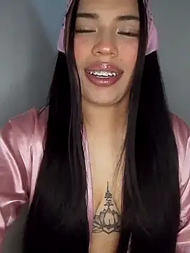 Scarlet Luxe online show from February 2026 12:25:01 AM