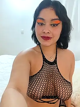 zoe love18 online show from April 2026 05:33:01 AM