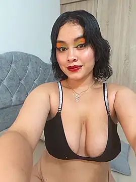zoe love18 online show from May 2026 04:42:02 AM