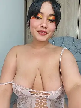 zoe love18 online show from July 2026 03:41:02 AM
