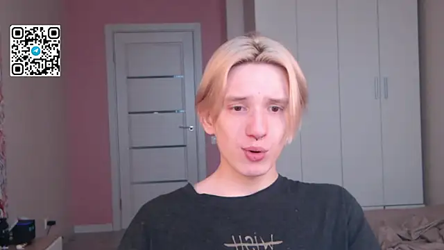 Snapshot of Ron_Vilss chatting on February 2026 06:20:02 AM Ron Vilss online show from February 2026 06:20:02 AM