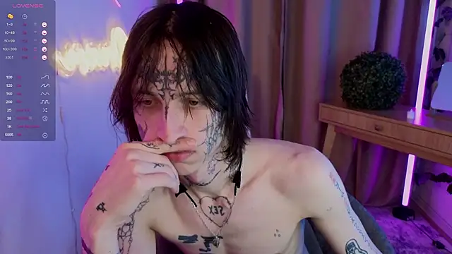 Snapshot of swagamee chatting on February 2026 05:06:02 PM swagamee online show from February 2026 05:06:02 PM