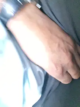 Snapshot of hot---boy1 chatting on February 2026 04:33:02 AM hot---boy1 online show from February 2026 04:33:02 AM