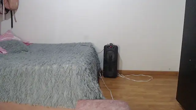 Snapshot of stefania1_moon chatting on February 2026 11:58:02 PM stefania1 moon online show from February 2026 11:58:02 PM