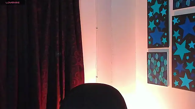 Snapshot of manu__05 chatting on April 2026 03:06:02 AM manu 05 online show from April 2026 03:06:02 AM