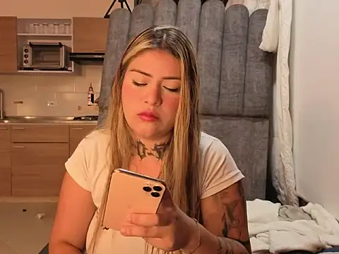 Snapshot of chleopalmerxxx chatting on February 2026 07:10:02 AM chleopalmerxxx online show from February 2026 07:10:02 AM