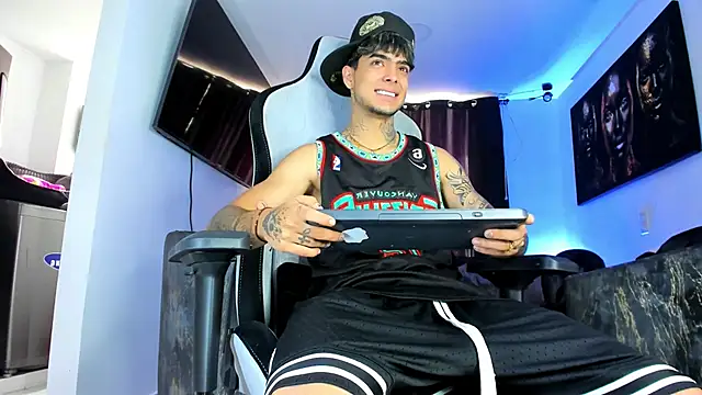 miguel aguirre  online show from March 2026 01:16:02 PM